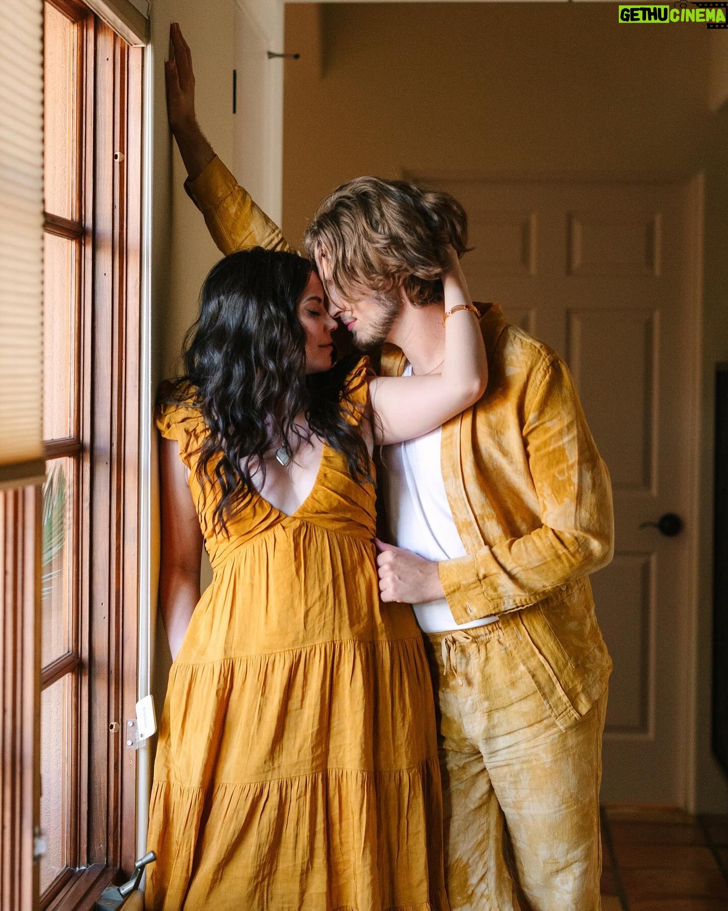 Gracie Gillam - 41.5K Likes - I got married 309 days ago and I’m fiiiinally posting the wonderful pictures by the incomparable @mollymcphoto! What a day. So much joy. Do you think people will be like “heck yeah” or bothered that I don’t shave my armpits?