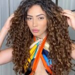 Graciely Junqueira Instagram - Eu amo biscoitar meus cachos hahaha #explorar#curlyhair#cacheadasdagraci#cachos#cabelocacheado