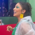 Graciely Junqueira Instagram - Nem a chuva é capaz de me desanimar em dia de jogo do Brasil, ainda mais escutando turma do pagode . @arena.brasileira