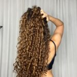 Graciely Junqueira Instagram – Sequência de fotos do meu cabelo porque hoje ele esta um acontecimento ✨🥹❤️

#curlyhair #curlyhairstyles #cabelocacheado