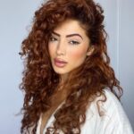 Graciely Junqueira Instagram - 🧡