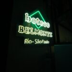 Graciely Junqueira Instagram - Esse post é um agradecimento aos meus parceiros que me deram o presente de fazer minha comemoração acontecer . Foi no @boteco_belmonte , o lugar é LINDO a comida e drinks são deliciosossssss , @annacakesofc me presenteou com bolo e docinhos que tavam absurdoss , a @feehpersonalizados cuidou da decoração que ficou a minha cara e @rg7producoes fez todo mundo dançar com uma playlist iradaaaa . Obrigada por fazerem minha noite acontecerrrrr ❤️❤️❤️❤️