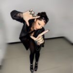 Graciely Junqueira Instagram - Preto é a minha cor 🖤