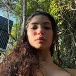 Graciely Junqueira Instagram - Eu sempre tive vontade de passar uns dias numa cabana no meio do mato hahahha vivi a experiência pela primeira vez e foi simplesmente perfeito. Barulhinho da natureza, ofurô, sauna, lareira, rede suspensa ,ambiente lindoo e ainda estava com uma ótima companhia… tem como voltar no tempo, não ? @thebarnrefuge