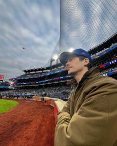 Grant Gustin Instagram - Thank you again to the @mets for an unforgettable experience. I loved the Mets as a kid because I’m from Virginia where we somehow have ZERO big league teams, but my hometown team, the @norfolktides was the Mets AAA affiliate - I also have love for the Orioles for this same reason - and while I live in LA these days and am a passionate Dodgers fan, I still have love for both those teams. This was any baseball fan’s bucket list moment. (I might have to get a @zshort_4 Mets jersey now).