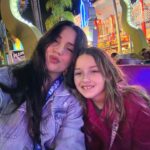 Gredmarie Colón Instagram - Feliz Víspera de Reyes 👑🐫🐫🐫 #universalstudios #islandofadventure #orlando #gredmariecolon #visperadereyes #family #kamilia #fyp