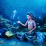Gredmarie Colón Instagram - U N D E R T H E S E A 🫧 Mi sirena 🧜🏼‍♀️ encontró su tesoro.🐚🌊🐠🫧. @williesepulvedastudio 📸 Kamilia disfrutó mucho la sesión de fotos🥰🙏🏻. Si quieres que tu pequeña tenga unas fotos así de hermosas menciónales que viste este post y te darán $50 de descuento 🤗. #Kamilia #mermaid #photoshoot #williesepulvedastudio