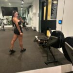 Gredmarie Colón Instagram - ¿Cómo vas con tus resoluciones del 2024? 🧐🤭🫡 ¿Te quitaste? #mondaymotivation #workout #progress #consistency #discipline #keepmoving #fyp #gredmariecolon #latina