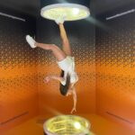 Gredmarie Colón Instagram - “Proof” of gravity 〽️ 🤸🏻🤭 #illusion #fun #floating #gravity #fyp #museumofillusions #gredmariecolon