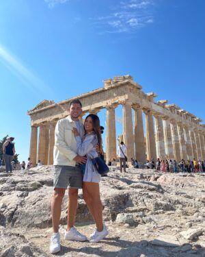 Gredmarie Colón Instagram - When in Athens… 🇬🇷 📍

Ruinas Antiguas 🏛️🪨

Cuando era niña quería ser Arqueóloga. Me fascinan demasiado todas las estructuras antiguas y toda su historia. 

#athens #greece #memories #dreamdestination #birthdaypresent #magicalplace #acropolis #partenon #greek #history #fyp