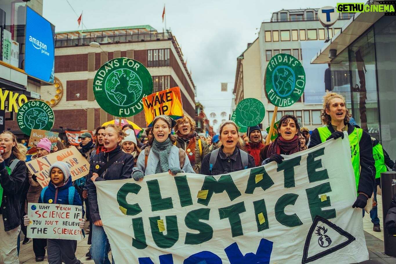 Greta Thunberg Instagram - Climate strike week 296. Today Stockholm took part in the global climate strike demanding #ClimateJusticeNow 🔥🌏✊ #FridaysForFuture #climatestrike #PeopleNotProfit #Klimaträttvisa #Stockholm @fridaysforfuture.stockholm 📸: @fridayphotos.se