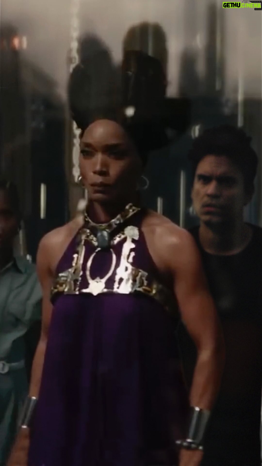 Gustavo Stockler Instagram - VOCÊS VIRAM ISSO NO TRAILER? Pantera Negra: Wakanda Pra Sempre já tá nos cinemas, CORRE! @MarvelBrasil #WakandaParaSempre #publicidade