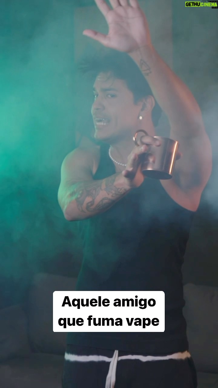 Gustavo Stockler Instagram - Todo mundo conhece um vapero hahaha