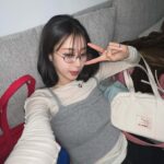 Gyeongree Instagram - 👓🩷 ﾟ··•☽♡*. ﾟ