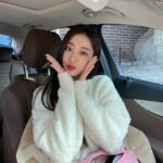 Gyeongree Instagram – #구해줘홈즈 하는 날🏡

그리고 오늘은 나솔사계도 하는날! #경리데이 ..🫦❤️
