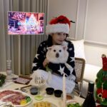 Gyeongree Instagram - ⋆⁺₊⋆행복으로 가득찬 멜크 입니다🐶🎄☃️🤍 (깜순ㅇㅏ 너무 폭 안긴거 아니야?(•̥̥̥⌓•̥̥̥) 엥 내가낳았나 🤣)