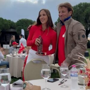 Hülya Avşar Instagram - Zehra Çilingiroğlu⭐️Kemer Country Golf Club⭐️Turnuva⭐️Cumhuriyet 100. Yıl kupası için kızımı tebrik ediyorum ♥️♥️