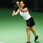 Hülya Avşar Instagram - 21. Yılında Hülya Avşar Cup Tenis Turnuvasına rekor katılım oldu. Ne mutlu bana. Muhteşem maçlar devam ediyor. Tabi beni elediler, hiç olmadı😂Hırslandım, her gün çalışacağım😂