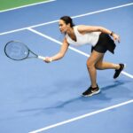 Hülya Avşar Instagram - 21. Yılında Hülya Avşar Cup Tenis Turnuvasına rekor katılım oldu. Ne mutlu bana. Muhteşem maçlar devam ediyor. Tabi beni elediler, hiç olmadı😂Hırslandım, her gün çalışacağım😂