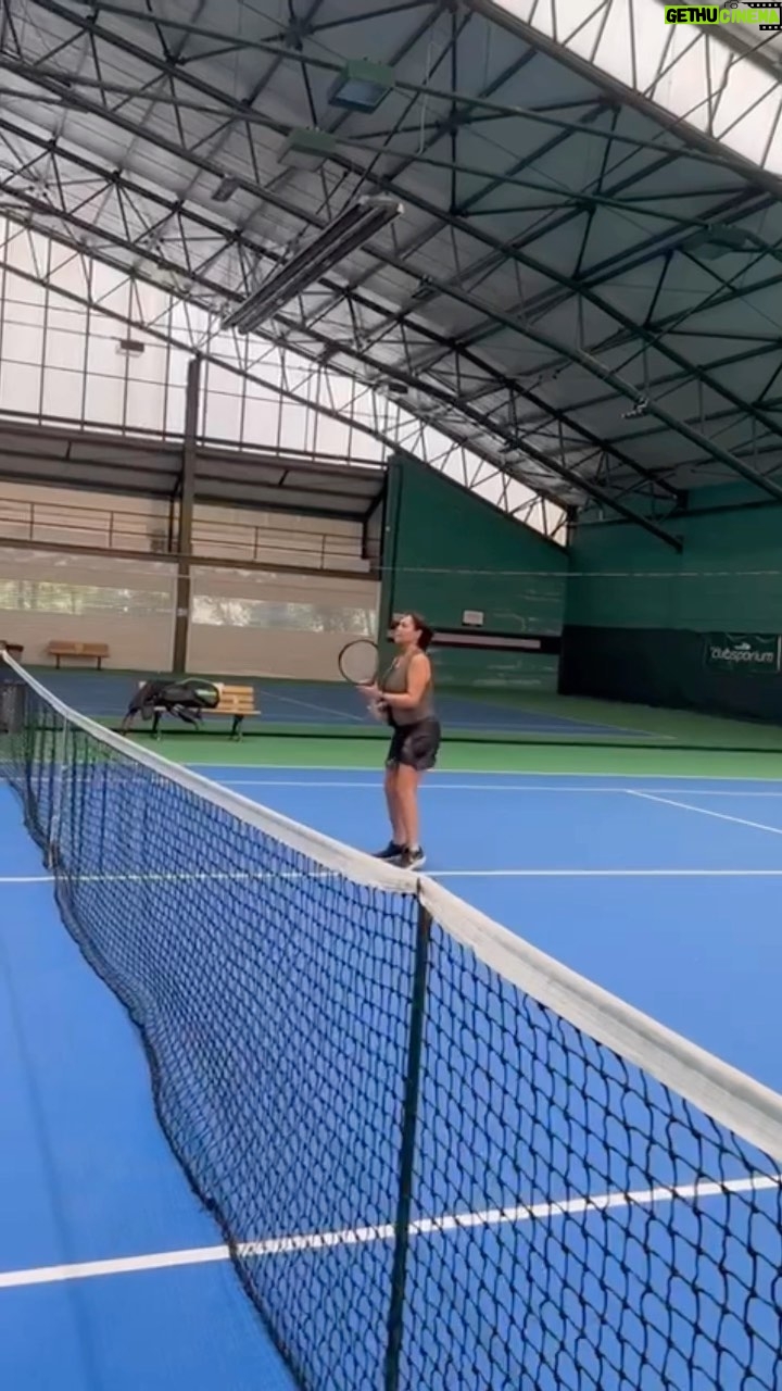 Hülya Avşar Instagram - Turnuva yaklaşırken adamı böyle çalıştırırlar😅😅😅😅😅😅😅😅😅😅😅♥️