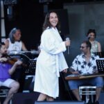 Hülya Avşar Instagram – Yoğunluktan giyinmeye fırsat bulamıyorum da😂😂♥️