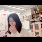 Ha Ji-won Instagram – 간식이가 왔다~ㅋㅋㅋ🍓🥤@chicandchick_cafe @chicandchick_june_life