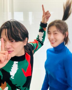 Ha Ji-won Instagram - 오랜만에 동구랑~~ 💃🏻💃🏻💃🏻💃🏻💃🏻 @donggu_choi  @haewadal_entertainment
