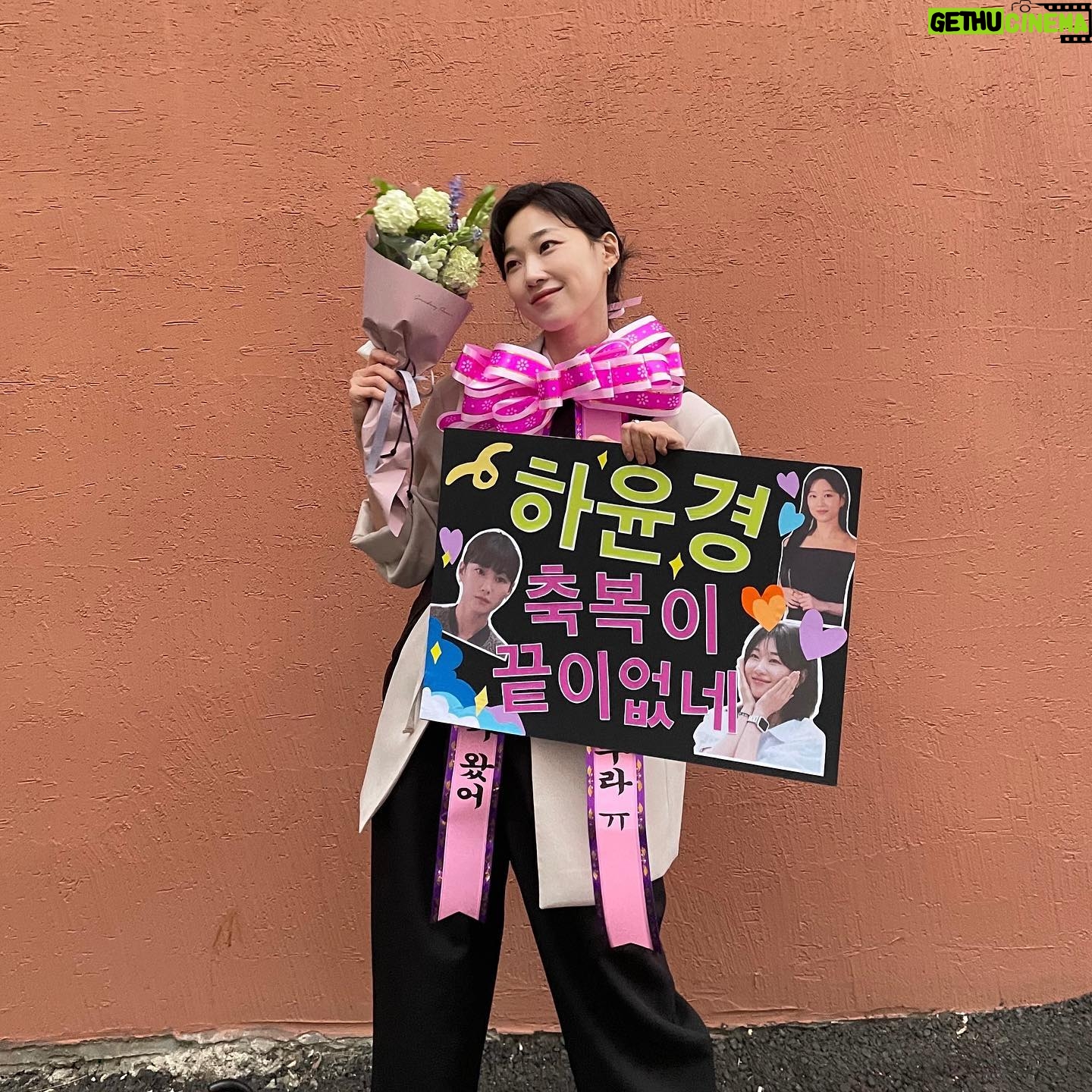 Ha Yoon-kyung Instagram - 로스트를 찾아주신 관객분들 감사합니다🖤 #전주국제영화제