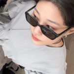 Ha Yoon-kyung Instagram – 따뜻했던 어느날~☘️