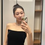 Ha Yoon-kyung Instagram – 좋은 사람들과 행복했던 부산🖤

#부산국제영화제 #딸에대하여 
#BIFF #ConcerningMyDaughter