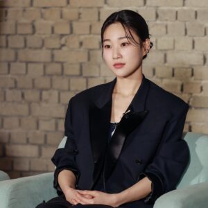 Ha Yoon-kyung Instagram - #이번생도잘부탁해 🖤