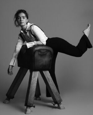 Haley Lu Richardson Instagram - me n a pommel horse.
