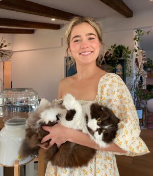 Haley Lu Richardson Instagram - yo bitches