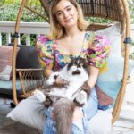 Haley Lu Richardson Instagram - me & my husband @shutterstocknow/@chelsealaurenla
