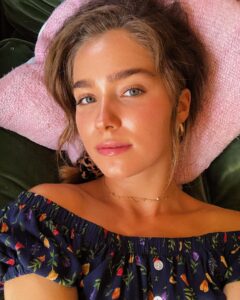 Haley Lu Richardson Instagram - I asked my friends if this selfie was too cringeworthy to post. They said it was. But that I should post it anyways. Hello?