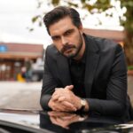 Halil İbrahim Ceyhan Instagram - ...✌🏼 📸; @mustafakirazli #emanetdizi #yamankırımlı #blacksuit #men #set #setarkası #türkiye