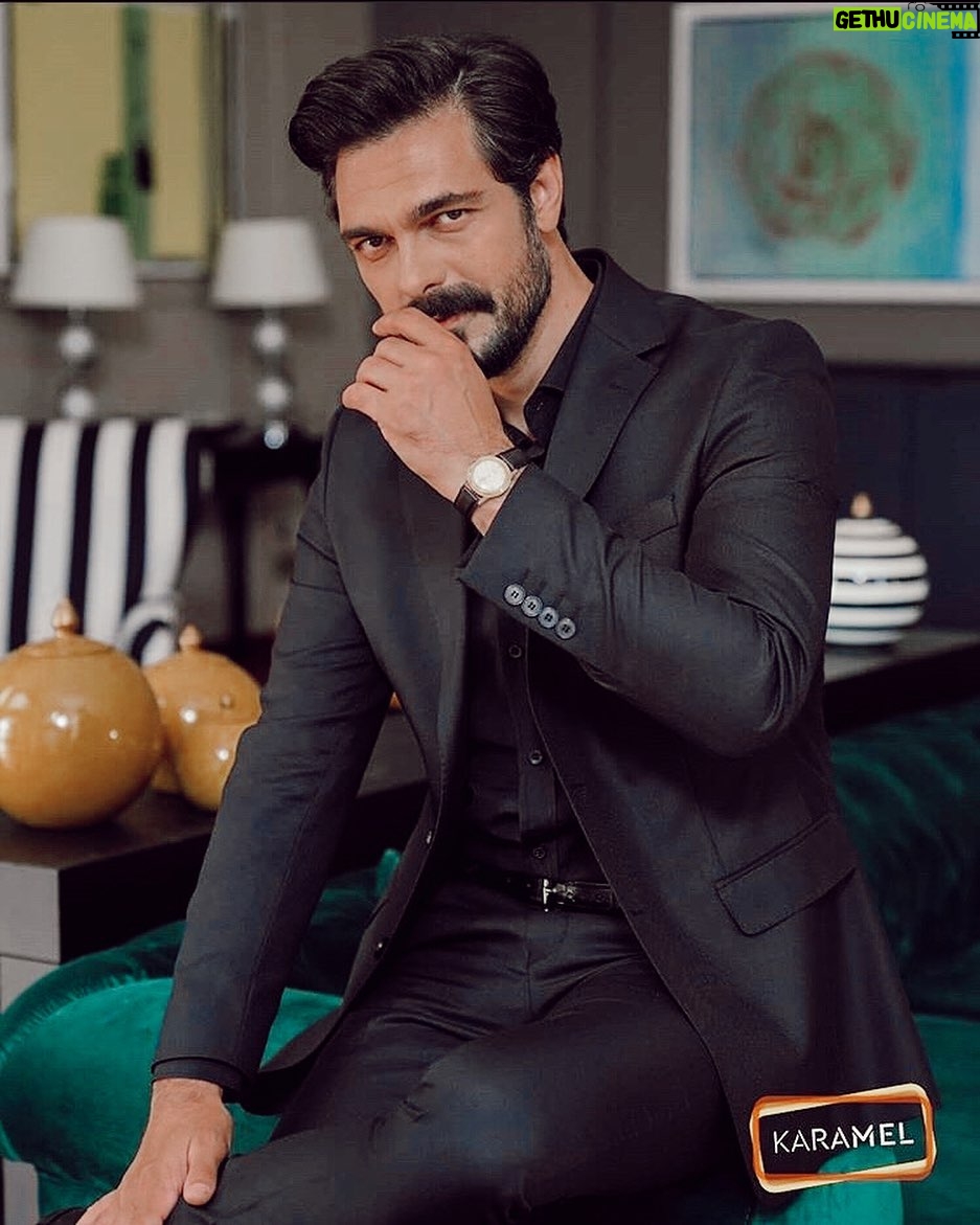 Halil İbrahim Ceyhan Instagram - “EMANET “hafta içi her akşam saat 19:00 ‘da Kanal 7 de ... @nyilmaz7 @sevdakaygisiz @ayhanzen @kanal7 @karamelyapim @oyuncubankasicast #emanet #kanal7 #dizi #türkiye