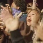 Halle Bailey Instagram - had the best time at #chlochella last night!!! 🤍😭✨words can’t describe how proud i am of my sister @celsiusofficial #celsiusbrandpartner #celsiuslivefit