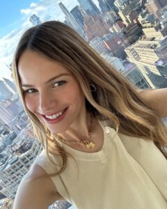 Halston Sage Instagram - I ❤️ NY & I ❤️ @ayamuse