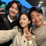 Ham Eun-jeong Instagram - #수지맞은우리 에 윤다훈선배님 뵈러온 #사랑의꽈배기 옛짝꿍 하루오빠 승원이, #피도눈물도없이 세트가 같은날이라 너무 반가웠던 또다른 옛짝꿍 세현오빠! 다들 예전보다 어딘가 자랐다아🥸!!! 보고싶은 @sonsungyoon @joorikimx 그리고 @cine33 ❤️ 응원해주는 우리사이 모두 소중,,,✨