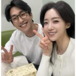Ham Eun-jeong Instagram - #수지맞은우리 에 윤다훈선배님 뵈러온 #사랑의꽈배기 옛짝꿍 하루오빠 승원이, #피도눈물도없이 세트가 같은날이라 너무 반가웠던 또다른 옛짝꿍 세현오빠! 다들 예전보다 어딘가 자랐다아🥸!!! 보고싶은 @sonsungyoon @joorikimx 그리고 @cine33 ❤️ 응원해주는 우리사이 모두 소중,,,✨