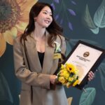 Han Hye-jin Instagram - 브랜드 고객충성도 대상 시상식에서 작년에 이어 올해도 모델테이너부문에서 수상했어요^^ 여러분들의 투표로 받은 상이라 더욱 기쁩니다^^ 부족한 제게 항상 과분한 관심과 사랑을 주셔서 감사합니다😭 즐거움을 드리고 신뢰받는 엔터테이너가 될 수 있도록 늘 노력하겠습니다 감사합니다! 😄🫶
