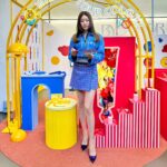 Han Hye-jin Instagram - 💙바이컬러🩷의 성수동 팝업에 다녀왔어요😄 세 컬러 모두 좋지만.. 지금까지 제 최애는 🩷요건데..여러분의 바이컬러는 뭔지 궁금하네요^^ 바이컬러가 뭐냐구요? 너무 예뻐서 헷갈릴수도 있겠지만 치약이에요🤣 12월 14일까지 팝업스토어는 계속되니 들르셔서 체험하고 선물도 받아가세용🥰 감기 조심하세요🤗 #바이컬러 #bycolor #무신사테라스성수 #바이컬러팝업스토어 #12월14일까지 #나의컬러를찾아서 #바이컬러치약 @bycolor_official #광고