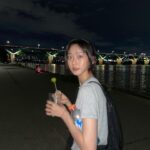 Han Ji-hyun Instagram - 엄청 커다란 모기가 내 귀를 물었어 간지러웠어