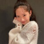 Han Ji-hyun Instagram - 가...가만히 좀 있어봐