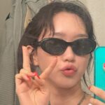 Han Ji-hyun Instagram - 😎💜✌️