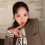Han Ji-hyun Instagram - 🤠❤️