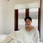 Han Ji-hyun Instagram - ☺️웃는얼굴