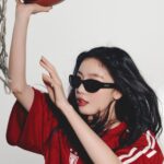 Han Seon-hwa Instagram - @publicbeacon 😎🖤