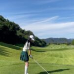 Han Ye-seul Instagram - 🤩🏌️‍♀️⛳️ #골프머리올렸어요 #정말못쳐요 #40대의삶이란
